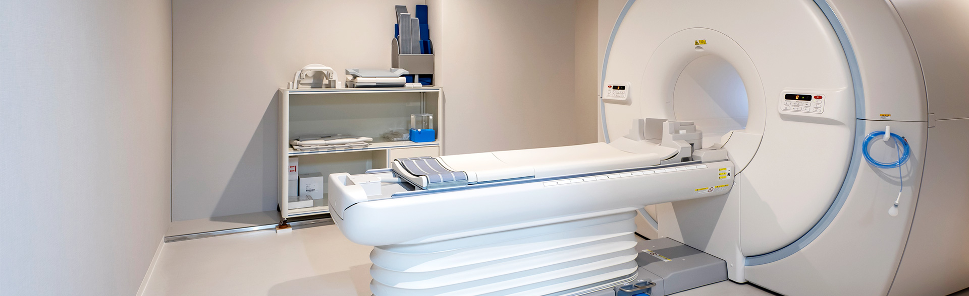 MRI装置の写真
